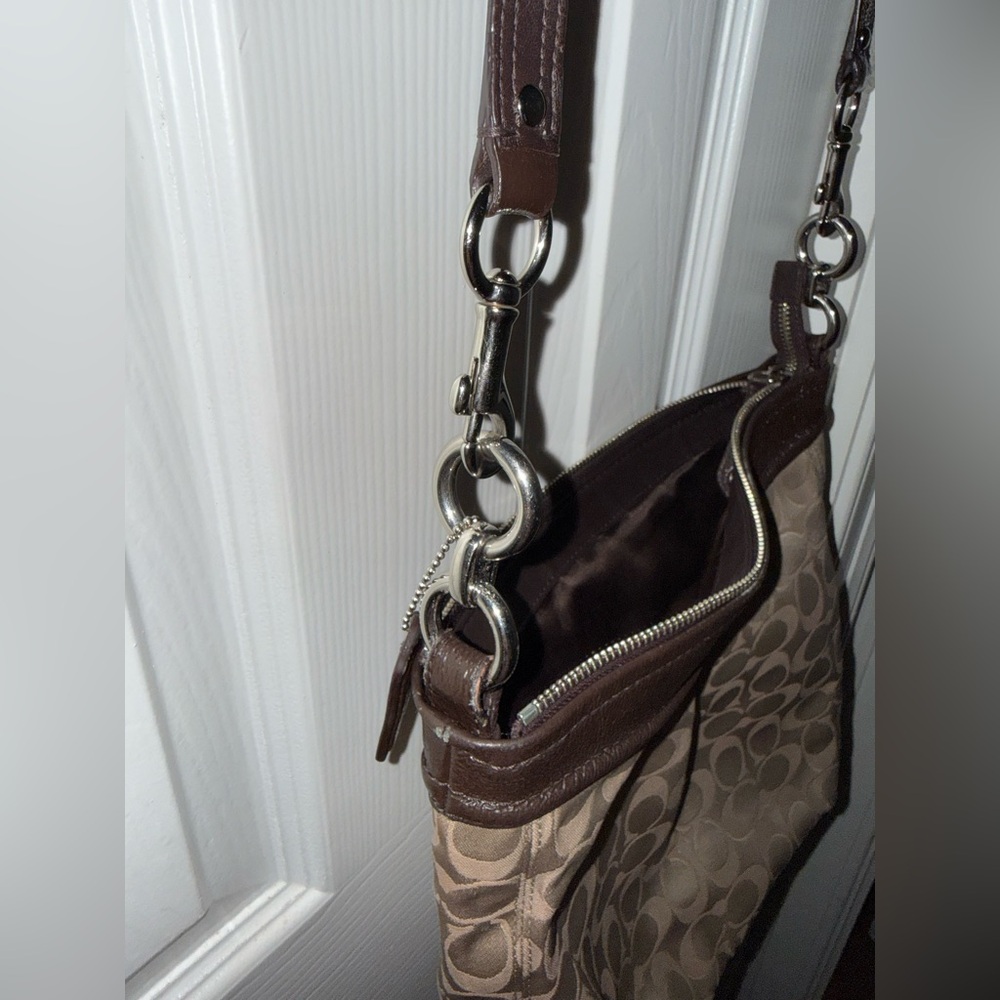 Ashley Signature vintage coach ‼️SOLD‼️ - Picture 4 of 8